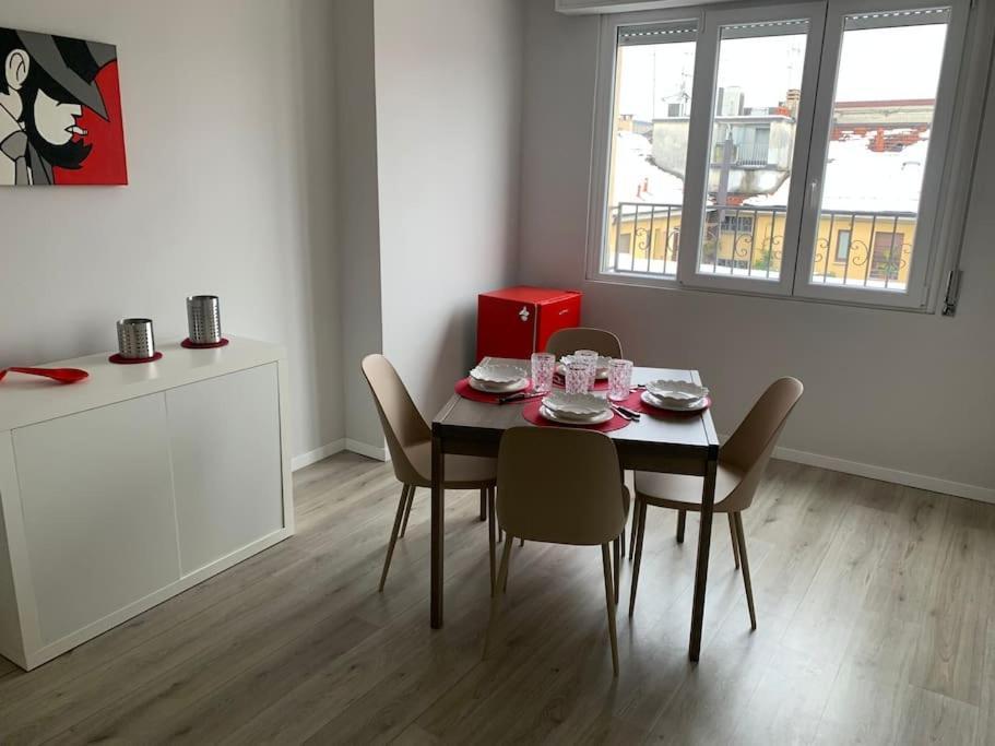 Milano Besana Rent Houseアパートメント エクステリア 写真