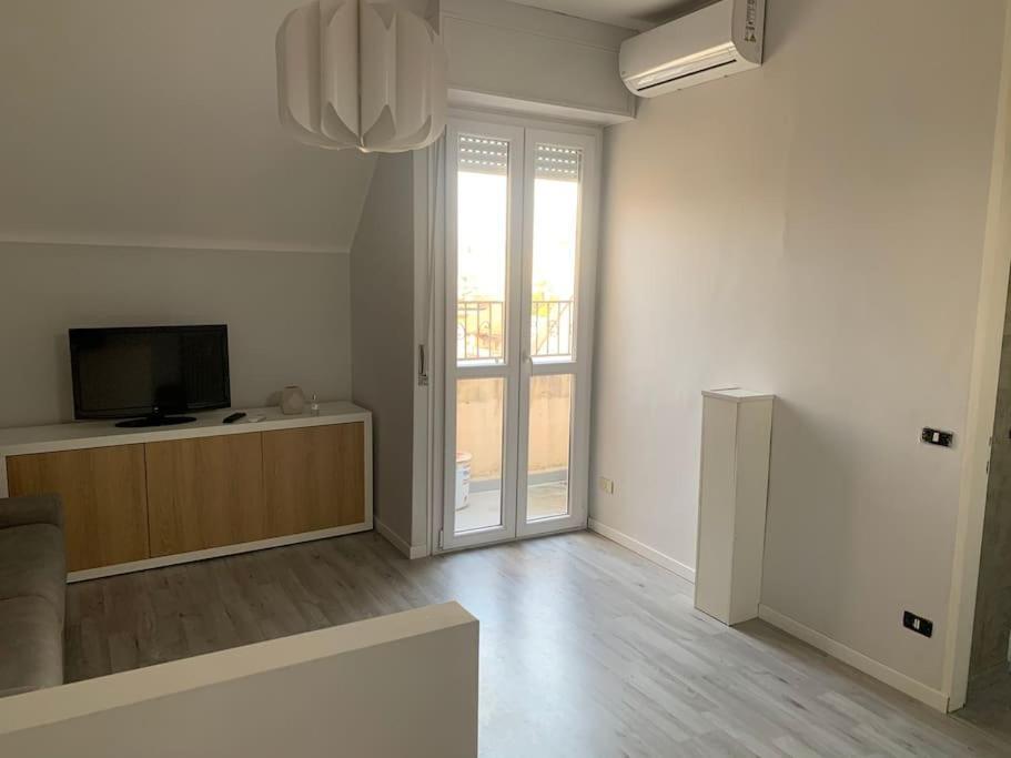 Milano Besana Rent Houseアパートメント エクステリア 写真